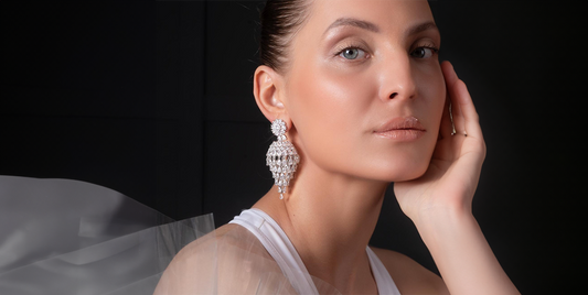 Sparkle in Style: Choosing the Perfect Diamond Earrings for Women